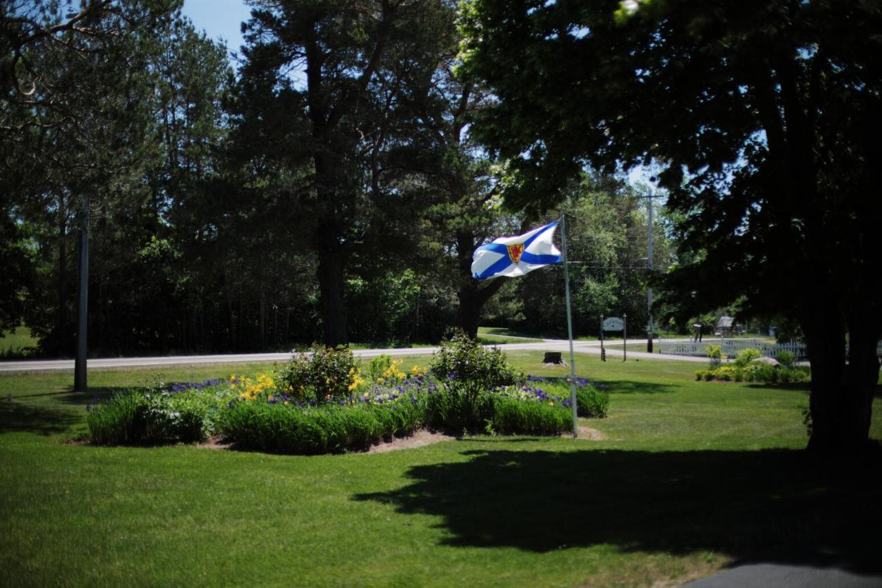 Carleton Inn&Cottages Bridgetown Exteriör bild