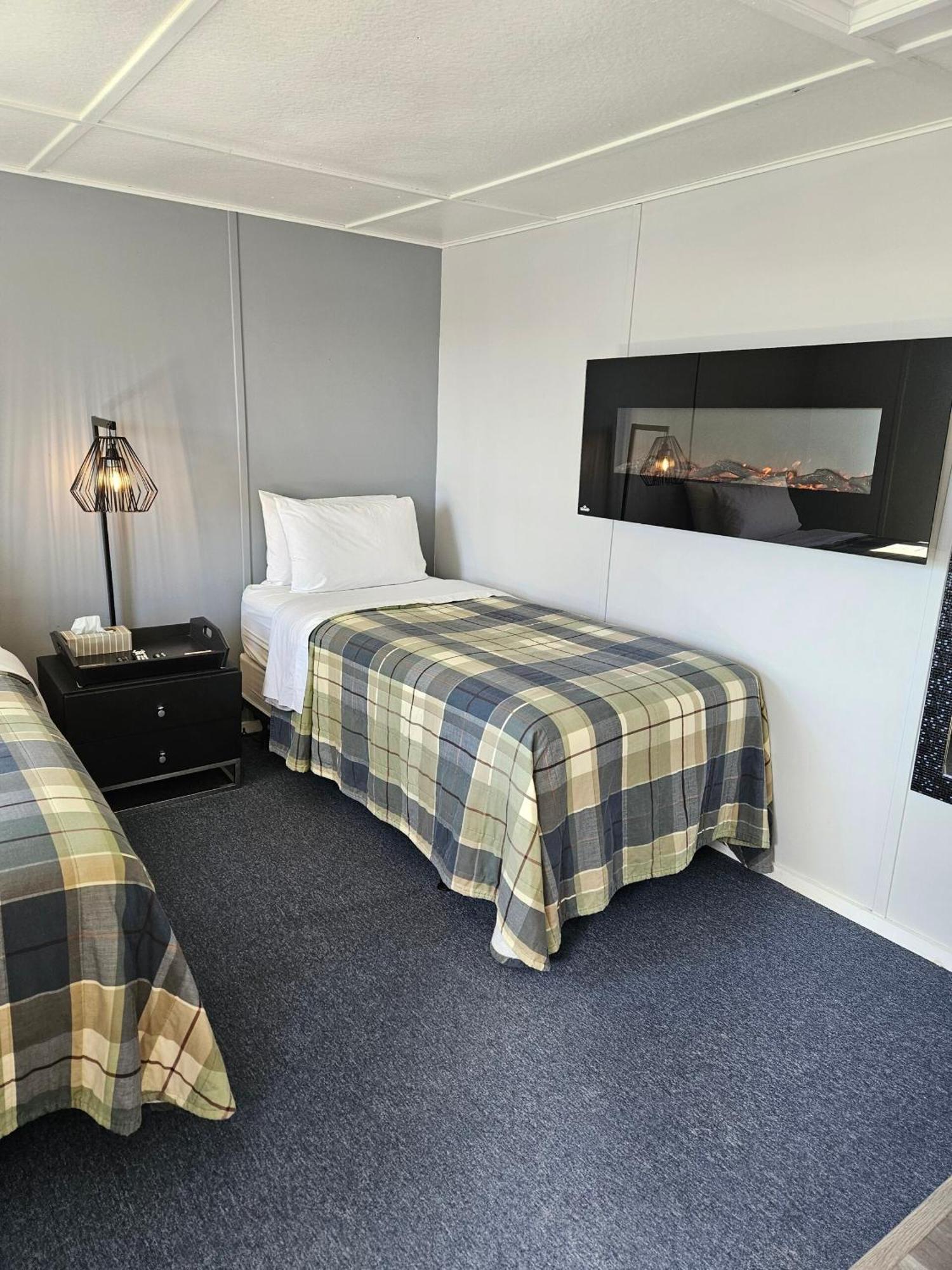 Carleton Inn&Cottages Bridgetown Exteriör bild
